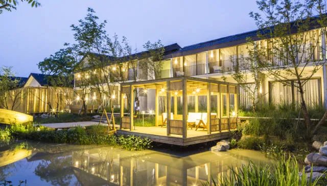 【莫干山民宿游学】探秘裸心堡等8大网红民宿的经营之道，学习7位行业大咖的民宿“真经”