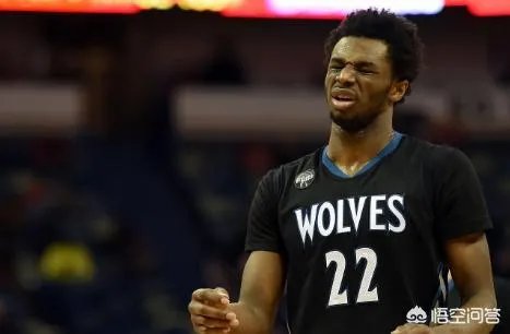 罗斯22分4助攻，拿着218万底薪，维金斯0分1助攻却拿着2500万顶薪，对此你怎么看？