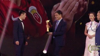 英超升班马狼队将引进武磊，你觉得武磊有能力打英超吗？