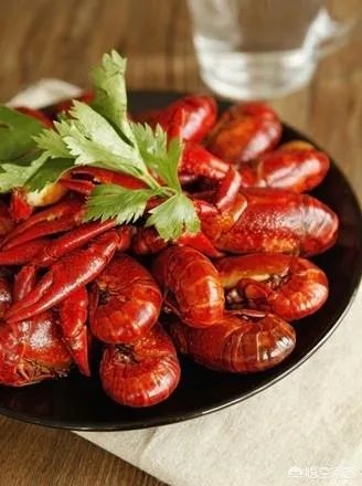 小龙虾的口味很多，你最喜欢吃哪个味道的？