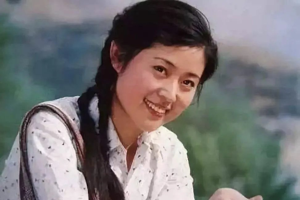 陈凯歌离过两次婚，他有着怎么样的感情经历？