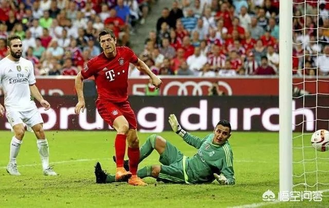 莱万多夫斯基作为一个全能中锋，更有9分钟5球的神迹。为什么感觉他的名气不是很大？