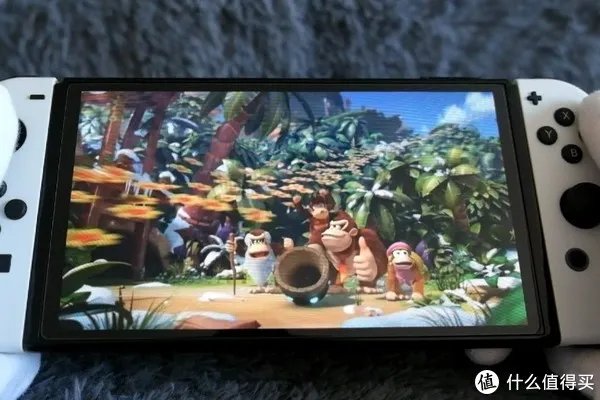 瞎摸瞎玩 篇二十八：来了来了，OLED来了——任天堂Switch OLED版本开箱与简单对比