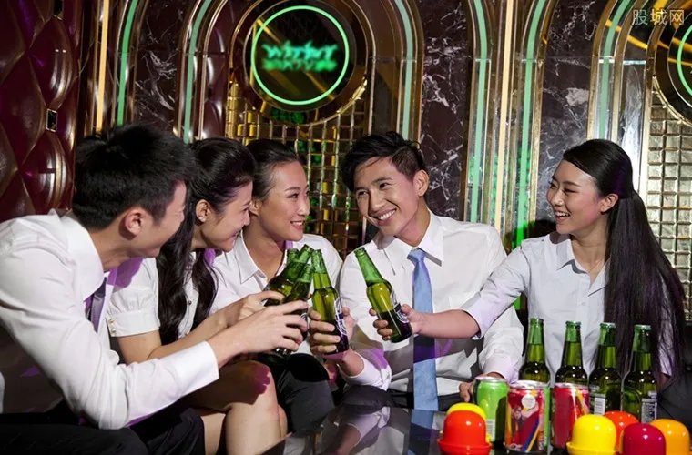 KTV下架歌单 消费者的K歌曲目将减少6000多首