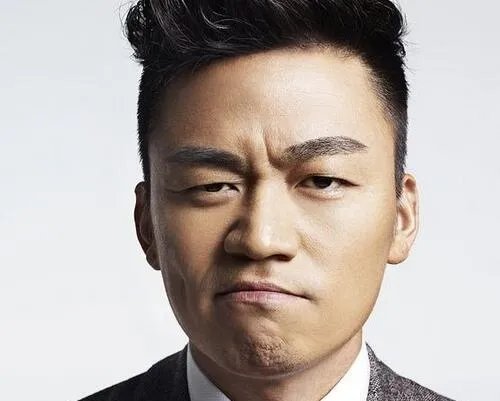 王宝强一家四口首亮相   笑星直播400万人围观