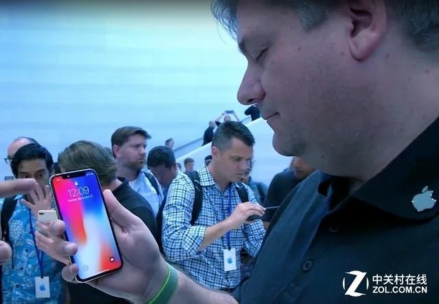 iPhoneX发布会 库克这五件事故意没有说