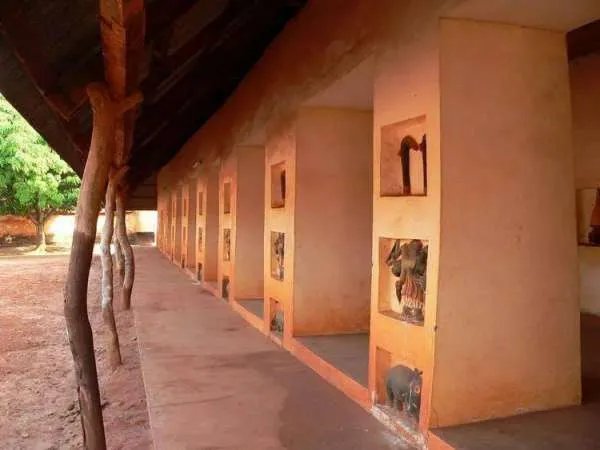 贝宁的面积有多大？