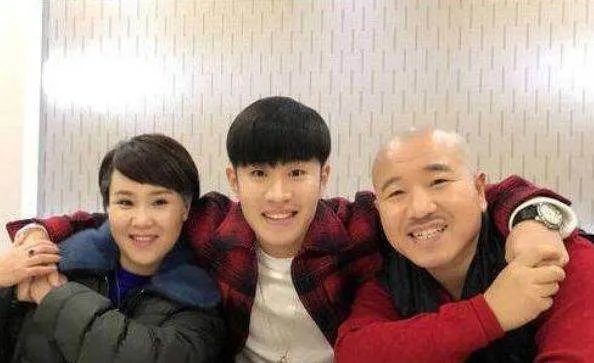 51岁“刘能”二婚后儿女双全，前妻照片曝光：他为什么要离婚？