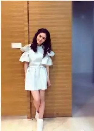 谢娜真的是靠何炅撑起来的吗？