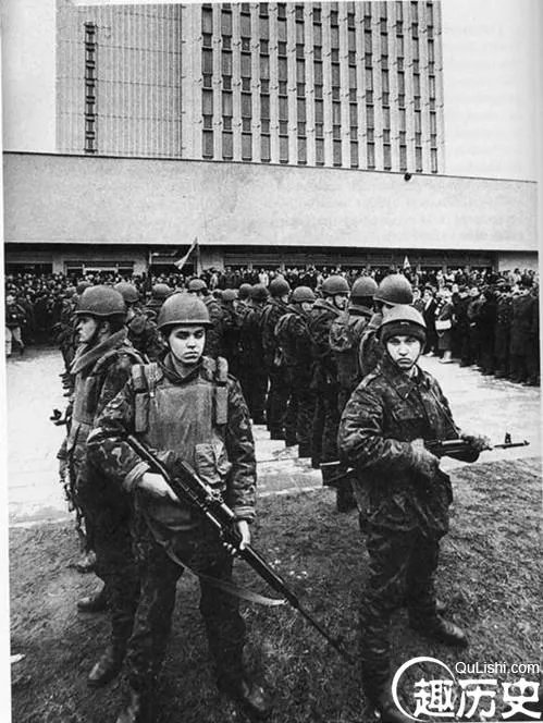 1991维尔纽斯事件：预示着苏联帝国崩溃的开始