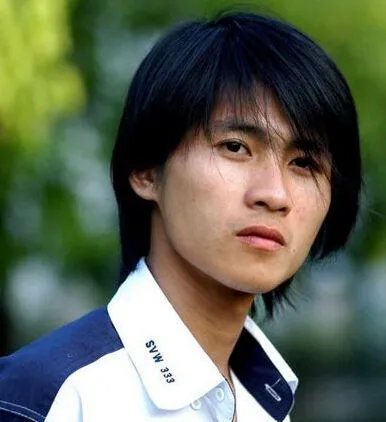 当韩寒遭遇方舟子结果如何？80后代表人物正式起诉打假斗士