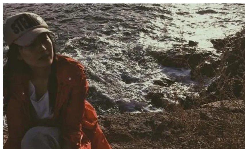 马伊琍晒素颜照网友关心她什么?