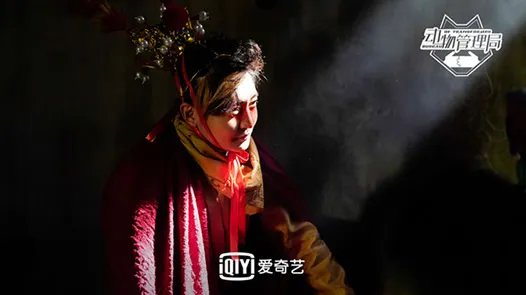 郭京飞吓懵陈赫是怎么回事：郭京飞这样装备精致了