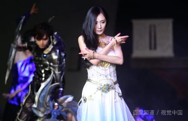 杨幂被曝出又有新的恋情了，男朋友是谁呢？