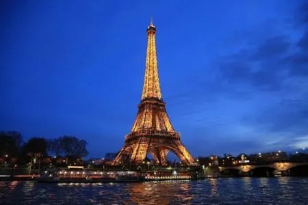 埃菲尔铁塔建造背后有哪些故事？