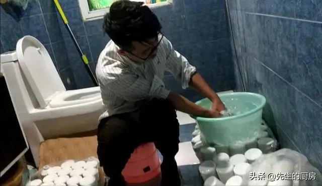 装酒的分装瓶每次装酒可以不用洗吗