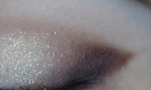 初学化妆如何画眼妆视频是什么?