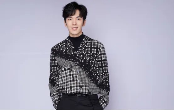 仝卓学历被撤销，继父被撤职，仝卓是如何将一手好牌打的稀巴烂的？