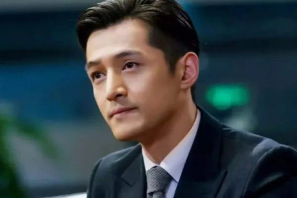 胡歌一直没有新恋情是不是还放不下薛佳凝？