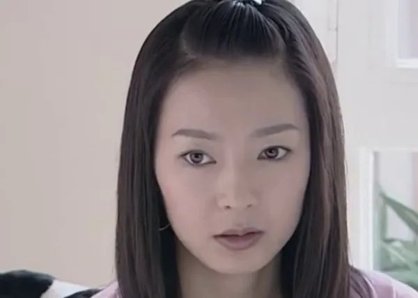 曾凭《魔幻手机》走红的刘希媛，却因说脏话被雪藏，如今怎么样？