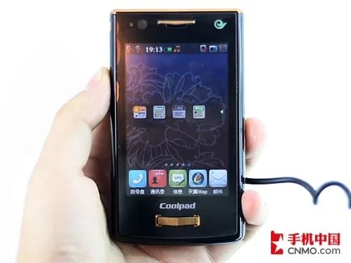 天翼3G王者归来 酷派旗舰N900+真机解析