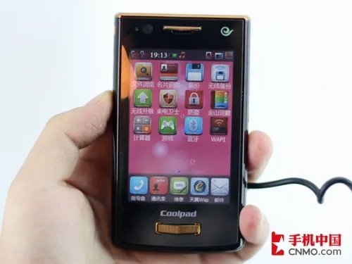 天翼3G王者归来 酷派旗舰N900+真机解析