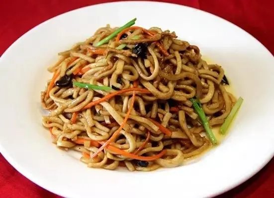 襄阳有哪些美食街，有哪些特色菜？