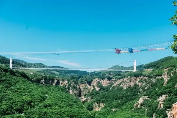 辽宁本溪一游客蹦极遇停电被倒挂半小时，这样会带来哪些风险？