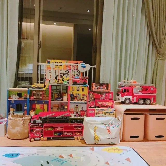 周杰伦气哭,同是养两孩为嘛范玮琪的豪宅还那么仙