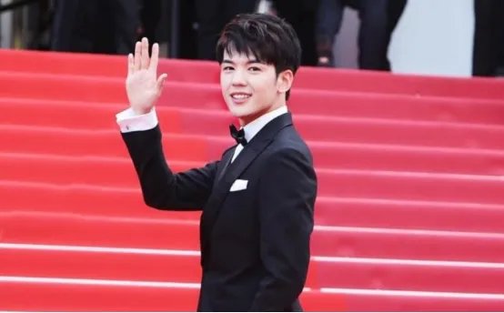 仝卓学历被撤销，继父被撤职，仝卓是如何将一手好牌打的稀巴烂的？