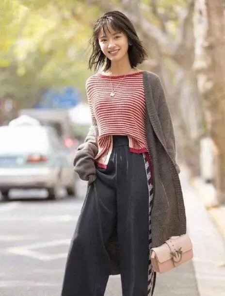 你们觉得郑爽与沈月谁最好看？