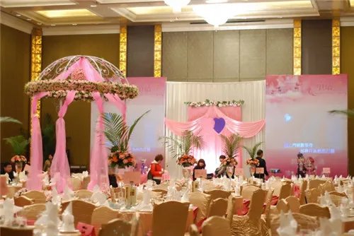 适合婚礼的歌曲有哪些 中英文歌曲让婚礼更烂漫