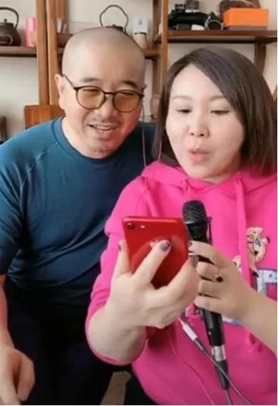 51岁“刘能”二婚后儿女双全，前妻照片曝光：他为什么要离婚？