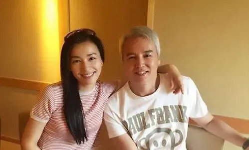 张庭夫妇仅通过层层协议控制公司，这对他们有什么好处？