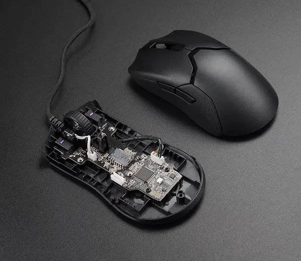 Razer Viper毒蝰游戏鼠标拆解评测