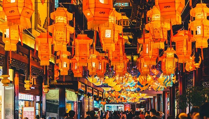 元宵节赏灯的习俗始于什么时期 元宵节赏灯的习俗起源于何时