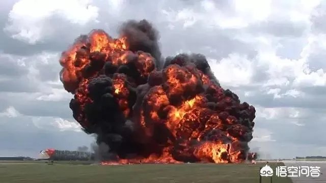 一名美国飞行员在乌克兰试乘苏-27时坠毁遇难,你怎么看?