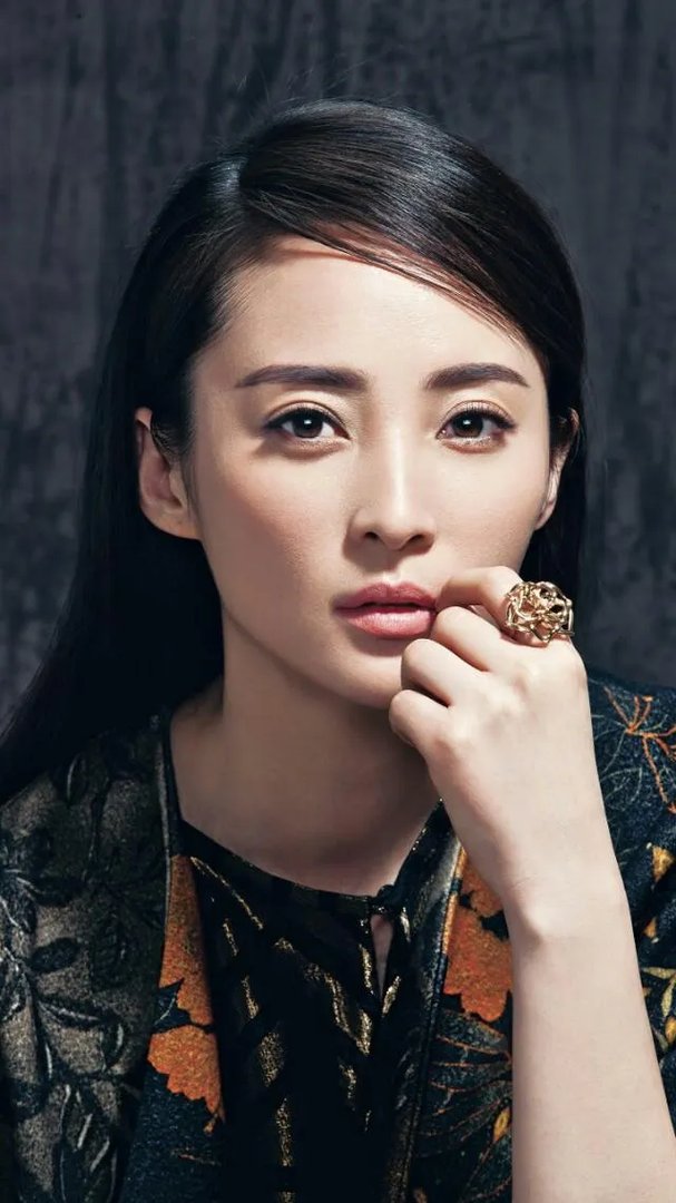 上镜胖十斤是真的吗？明星的真实体重是多少？