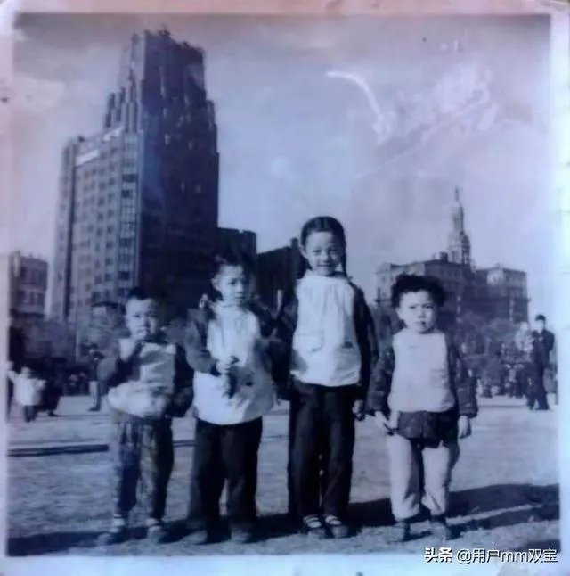 谁有自己妈妈年轻时候的照片，敢不敢晒一下？