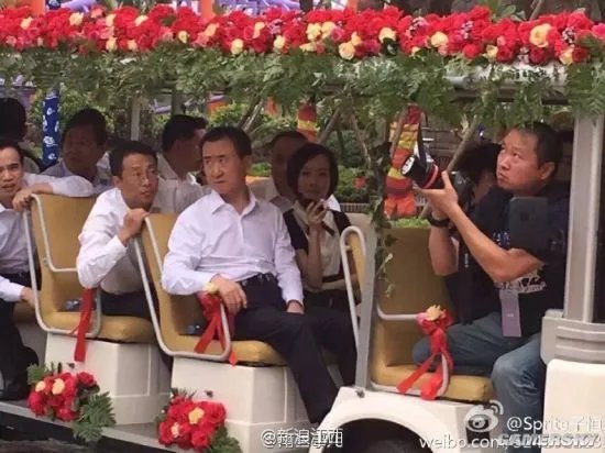 中国首富王健林现身熊猫TV 人气爆棚超30万观众