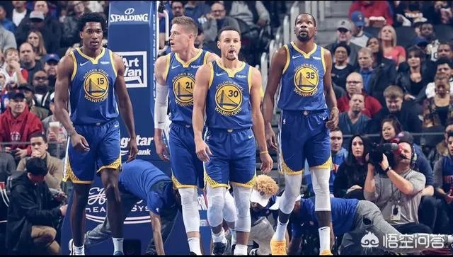 勇士102:111活塞,库里复出得27分,怎么评价库里本场比赛的表现?