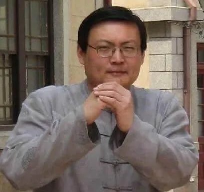 如何评价梁宏达？