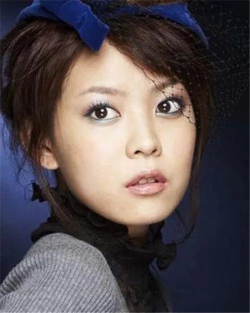 哈尔滨新娘化妆多少钱 优秀的化妆师应该具备哪些