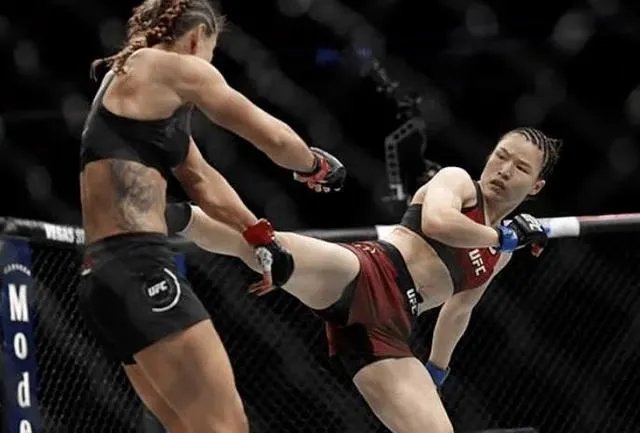 泰森一边倒看好罗斯，方便对张伟丽赞不绝口，最强头衔花落谁家？