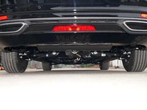 重庆的朋友看过来，大型车展来了，博瑞综合优惠4万！