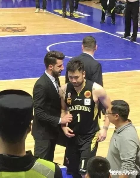 11年来首次在广厦队主场赢球,山东男篮胜在哪?