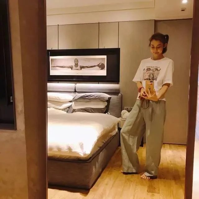 周杰伦气哭,同是养两孩为嘛范玮琪的豪宅还那么仙