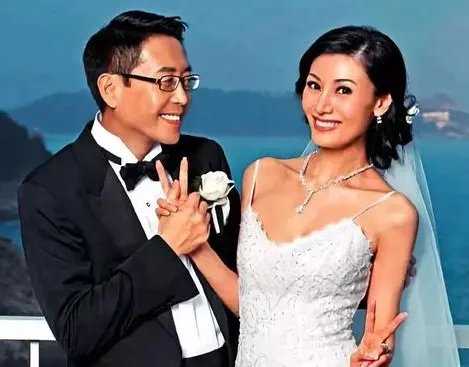 刘璇大方回应老公家世，她的回答为何让全网点赞？