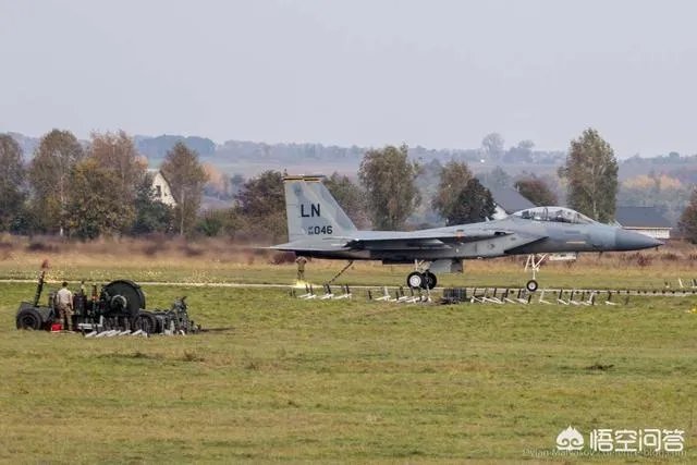 一名美国飞行员在乌克兰试乘苏-27时坠毁遇难,你怎么看?