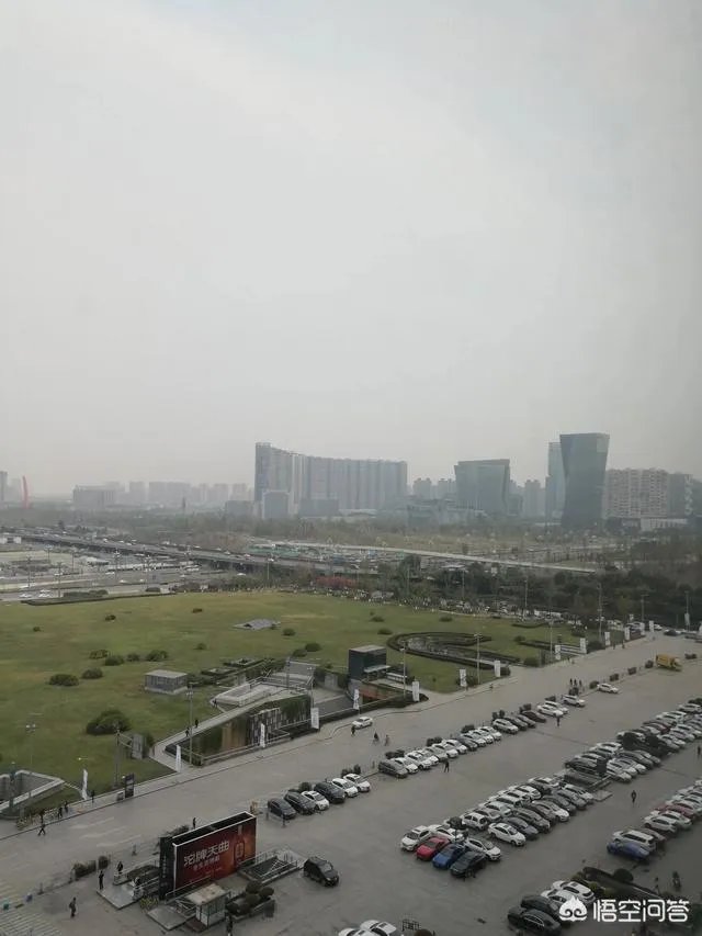 现在买车在成都跑滴滴专车，一月能挣多少钱？